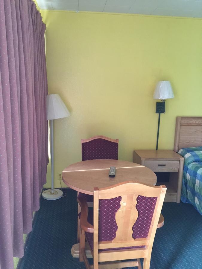Statesman Inn Terre Haute Esterno foto